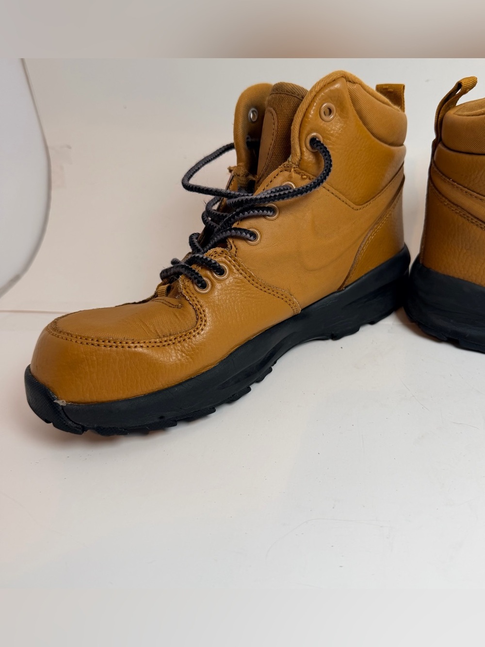 Nike Kids Wheat/Tan High-Top Hiking Boots - Picture 5 of 10
